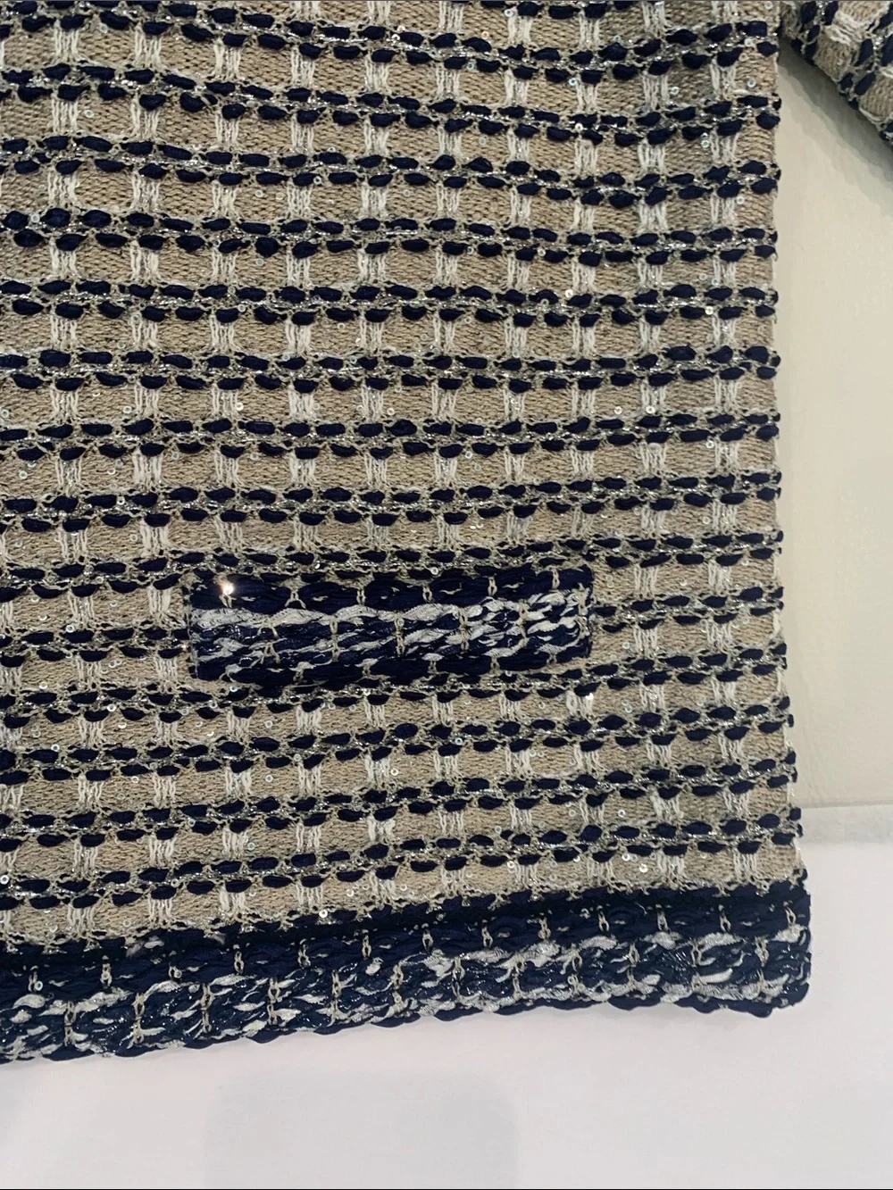 St John Couture Textured Knit Sweater in Cream and Navy. Small Like new
